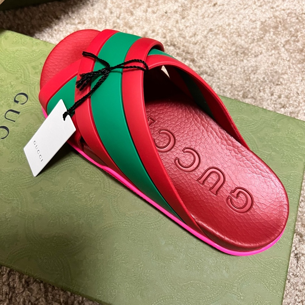 Women’s Gucci Rubber Slides